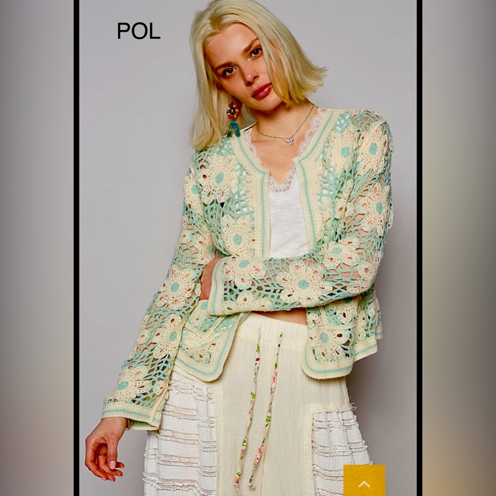 BP208-1💚🤍POL perfection-Crochet Cardigan in Mint and Cream!💚Stunning!